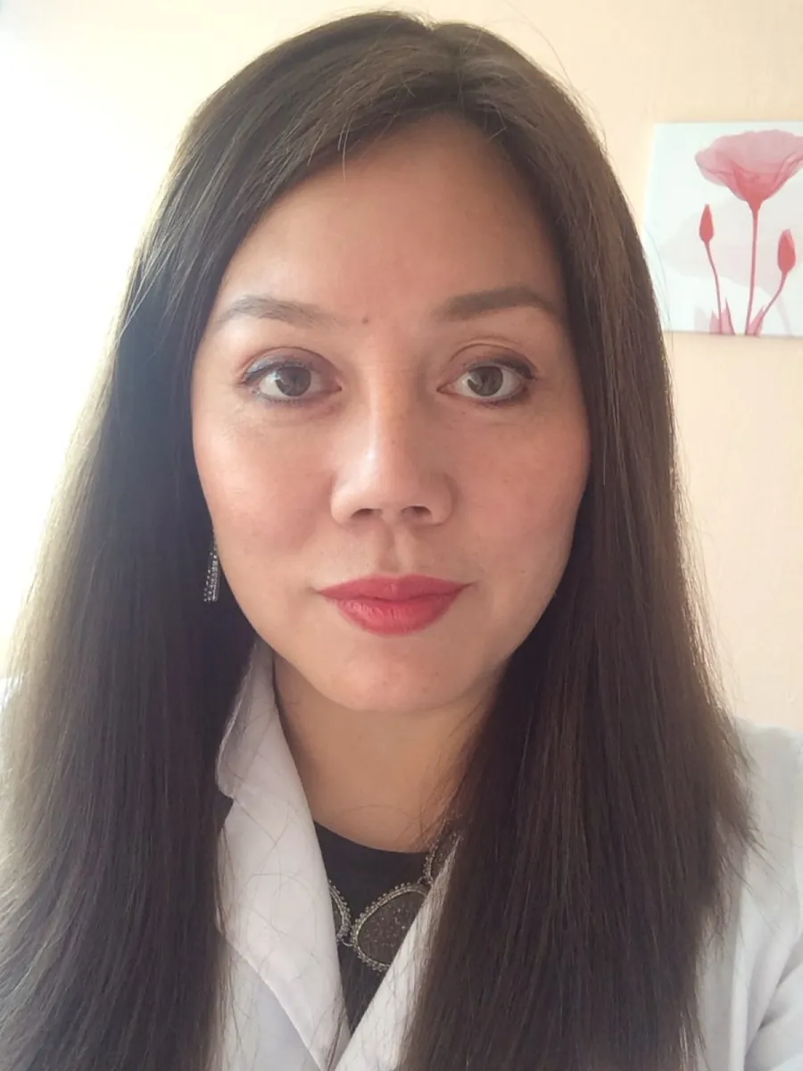 Esther parle de l’acupuncture et de la médecine orientale